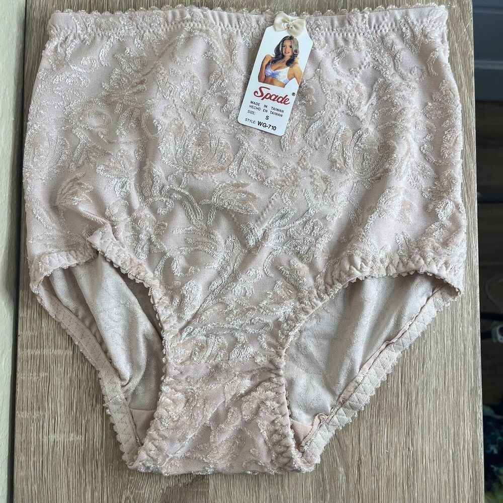 Vintage Spade High Waisted Briefs Panties Nude Beige Women’s Size Small